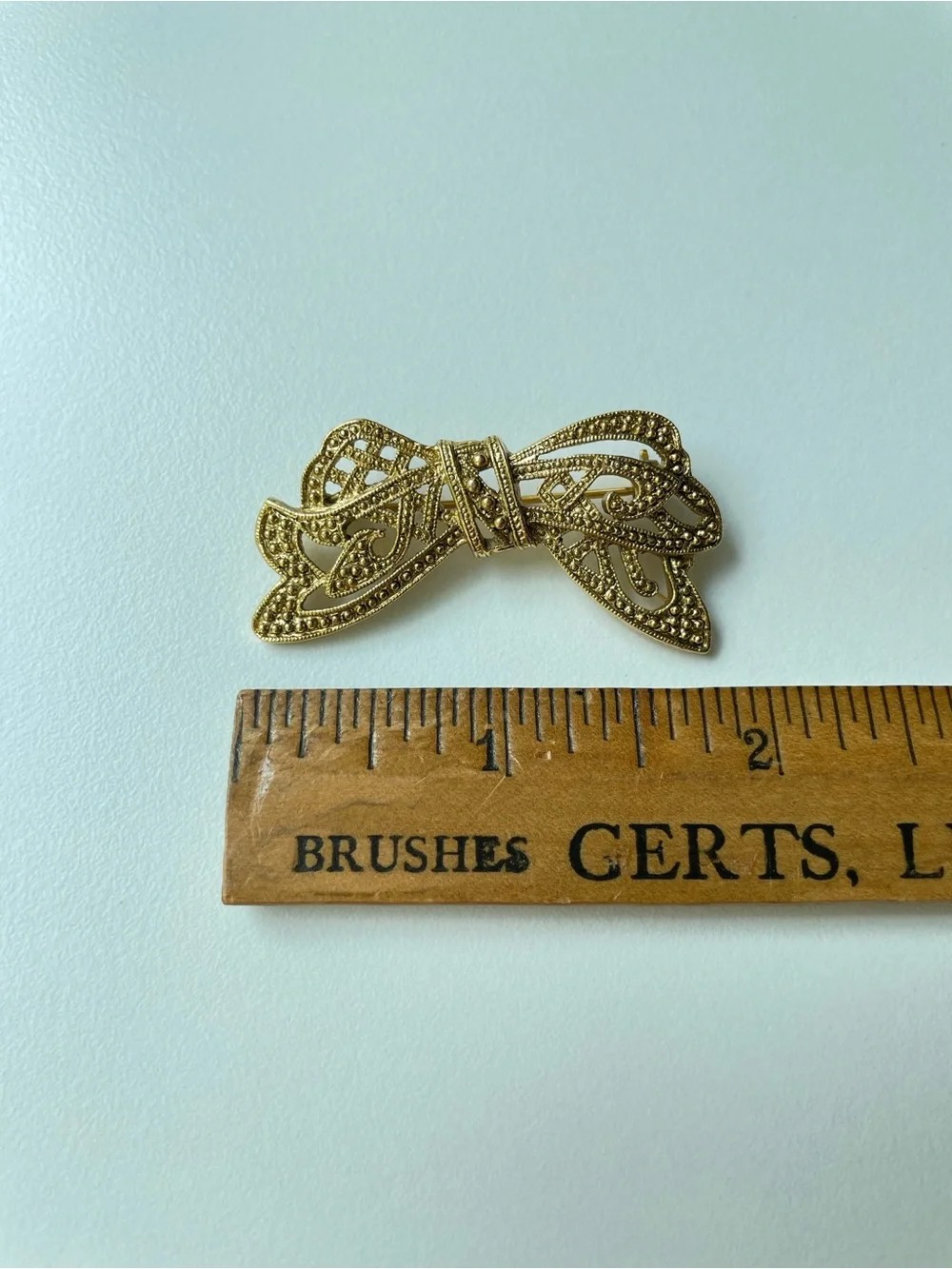 1928 brooch bow